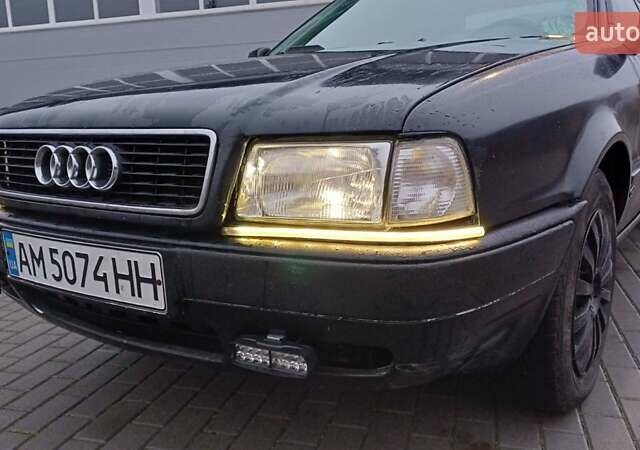 Черный Ауди 80, объемом двигателя 2 л и пробегом 240 тыс. км за 2200 $, фото 6 на Automoto.ua