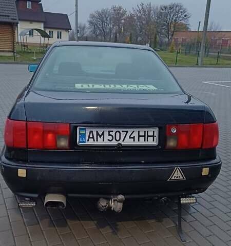 Черный Ауди 80, объемом двигателя 2 л и пробегом 240 тыс. км за 2200 $, фото 9 на Automoto.ua