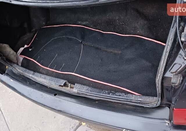 Черный Ауди 80, объемом двигателя 2 л и пробегом 240 тыс. км за 2200 $, фото 33 на Automoto.ua