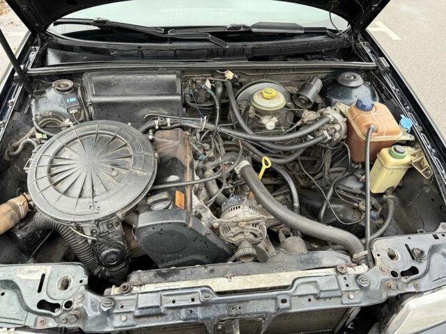 Черный Ауди 80, объемом двигателя 2 л и пробегом 320 тыс. км за 2600 $, фото 8 на Automoto.ua