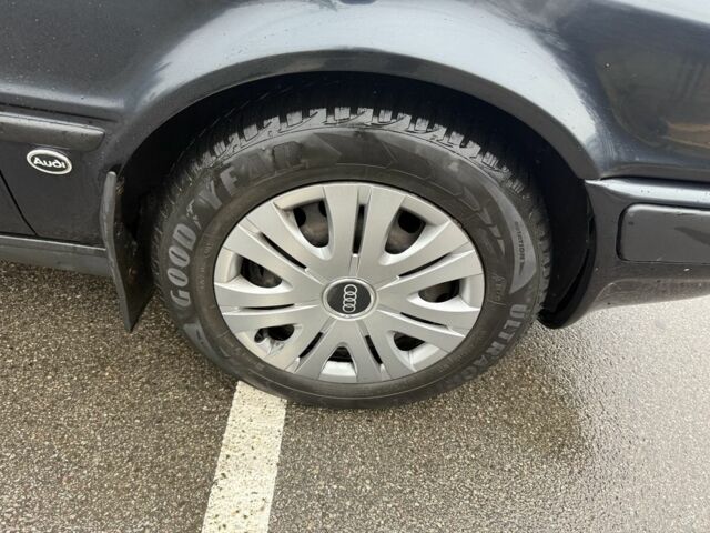 Черный Ауди 80, объемом двигателя 2 л и пробегом 320 тыс. км за 2600 $, фото 12 на Automoto.ua