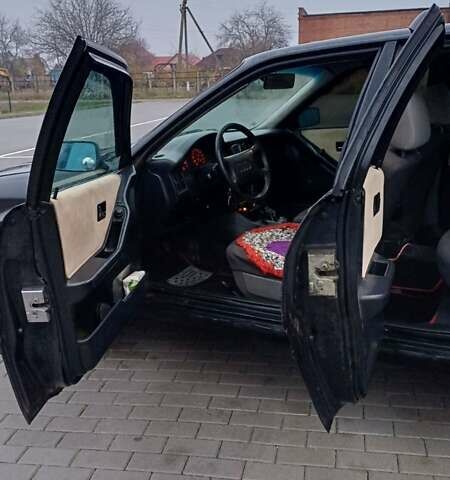 Черный Ауди 80, объемом двигателя 2 л и пробегом 240 тыс. км за 2200 $, фото 25 на Automoto.ua
