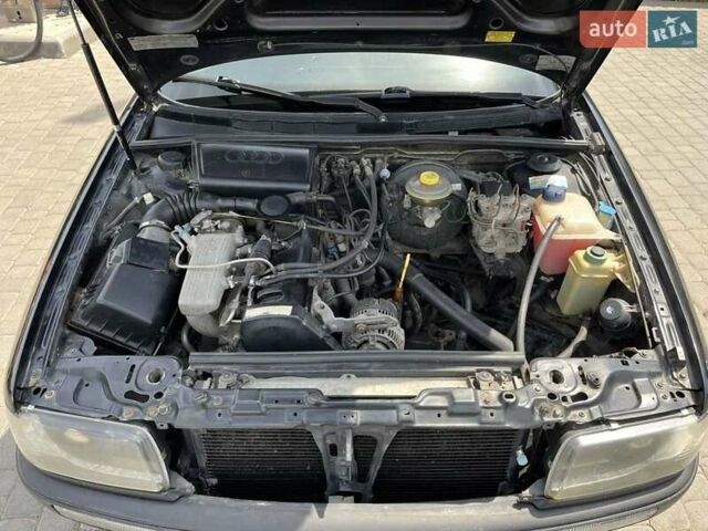 Ауди 80 1994 в Мукачеве на Automoto.ua Черный Ауди 80, объемом двигателя 2 л и пробегом 376 тыс. км за 2500 $, фото 3 на Automoto.ua