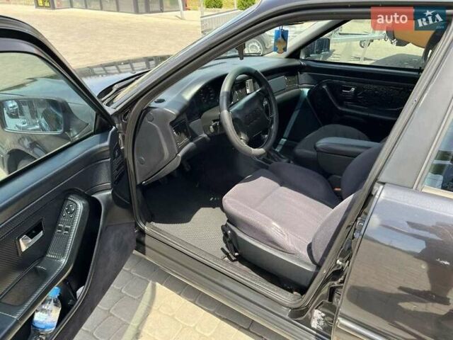 Ауди 80 1994 в Мукачеве на Automoto.ua Черный Ауди 80, объемом двигателя 2 л и пробегом 376 тыс. км за 2500 $, фото 4 на Automoto.ua