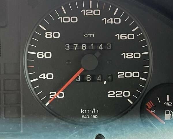 Ауди 80 1994 в Мукачеве на Automoto.ua Черный Ауди 80, объемом двигателя 2 л и пробегом 376 тыс. км за 2500 $, фото 11 на Automoto.ua