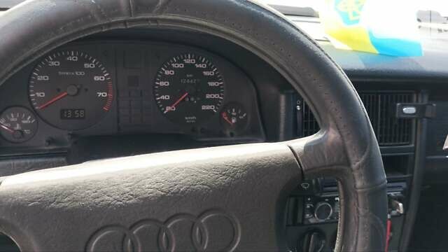Черный Ауди 80, объемом двигателя 2 л и пробегом 324 тыс. км за 3500 $, фото 22 на Automoto.ua