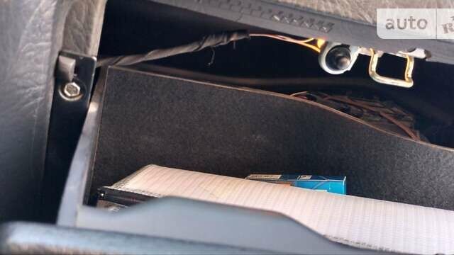 Черный Ауди 80, объемом двигателя 2 л и пробегом 324 тыс. км за 3500 $, фото 35 на Automoto.ua