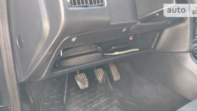 Черный Ауди 80, объемом двигателя 2 л и пробегом 324 тыс. км за 3500 $, фото 61 на Automoto.ua