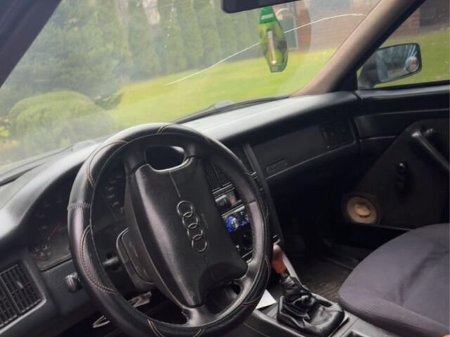 Черный Ауди 80, объемом двигателя 1.9 л и пробегом 518 тыс. км за 1999 $, фото 4 на Automoto.ua