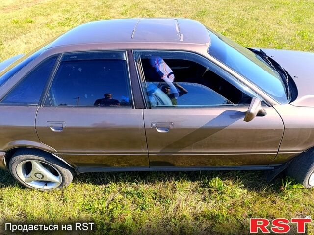 Коричневый Ауди 80, объемом двигателя 1.8 л и пробегом 0 тыс. км за 1700 $, фото 3 на Automoto.ua