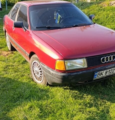 Красный Ауди 80, объемом двигателя 1.8 л и пробегом 400 тыс. км за 1800 $, фото 2 на Automoto.ua