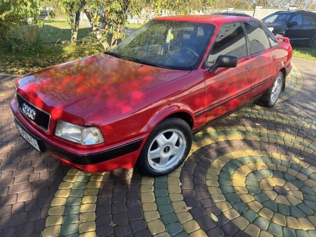 Красный Ауди 80, объемом двигателя 2 л и пробегом 360 тыс. км за 1800 $, фото 2 на Automoto.ua