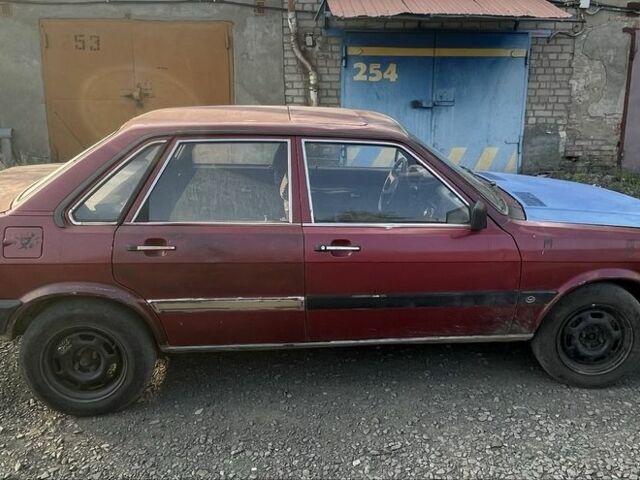 Красный Ауди 80, объемом двигателя 1.6 л и пробегом 50 тыс. км за 17000 $, фото 3 на Automoto.ua