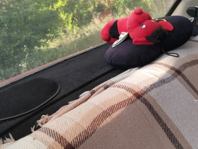 Красный Ауди 80, объемом двигателя 1.6 л и пробегом 200 тыс. км за 719 $, фото 6 на Automoto.ua