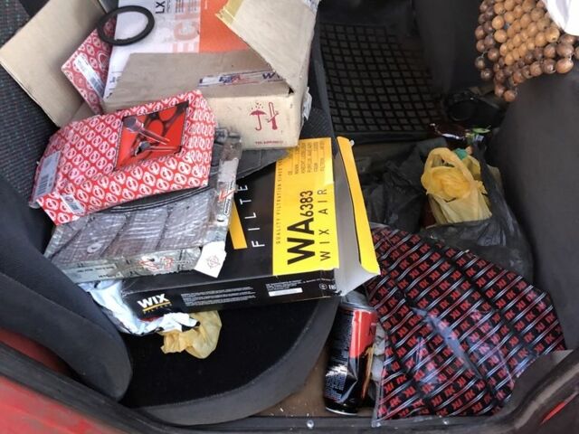 Червоний Ауді 80, об'ємом двигуна 1.6 л та пробігом 140 тис. км за 700 $, фото 6 на Automoto.ua