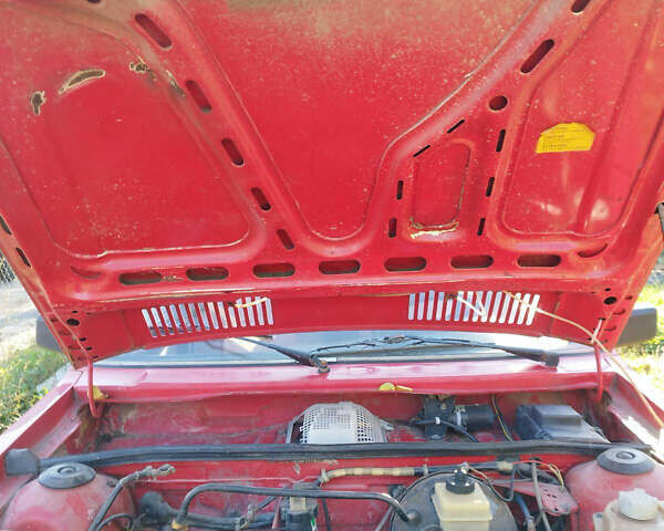 Червоний Ауді 80, об'ємом двигуна 1.6 л та пробігом 300 тис. км за 950 $, фото 12 на Automoto.ua