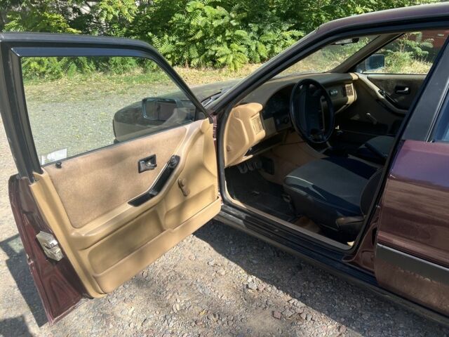 Красный Ауди 80, объемом двигателя 1.8 л и пробегом 450 тыс. км за 2000 $, фото 6 на Automoto.ua