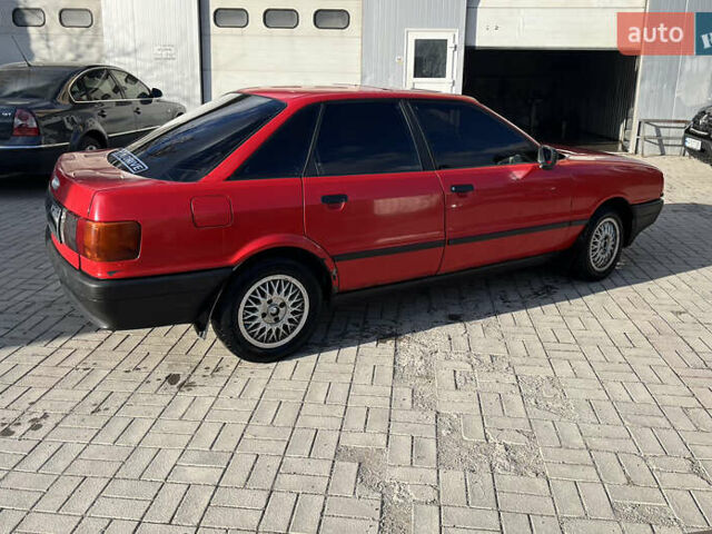 Красный Ауди 80, объемом двигателя 1.59 л и пробегом 300 тыс. км за 1890 $, фото 2 на Automoto.ua
