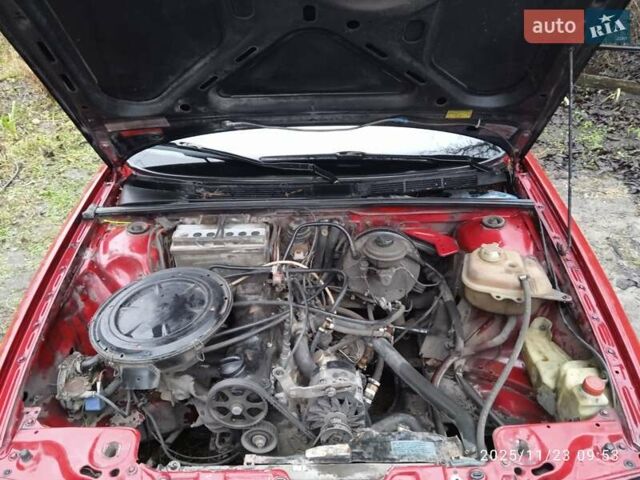 Красный Ауди 80, объемом двигателя 1.8 л и пробегом 350 тыс. км за 1000 $, фото 6 на Automoto.ua