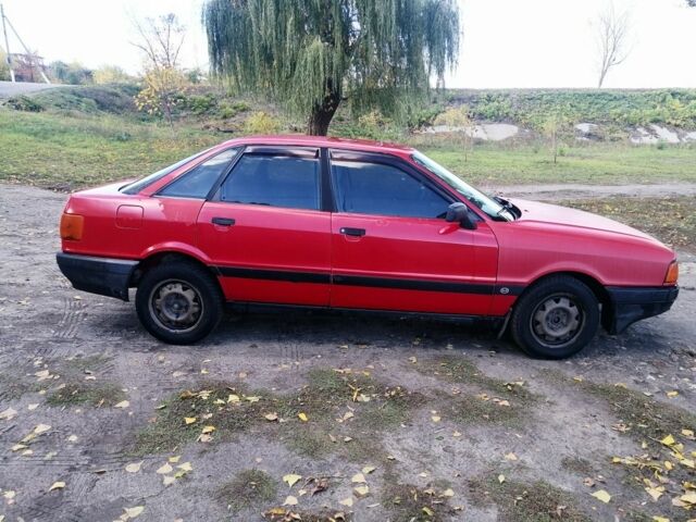 Красный Ауди 80, объемом двигателя 1 л и пробегом 111 тыс. км за 1250 $, фото 4 на Automoto.ua