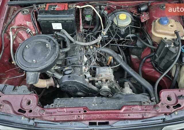 Красный Ауди 80, объемом двигателя 1.8 л и пробегом 185 тыс. км за 3100 $, фото 8 на Automoto.ua