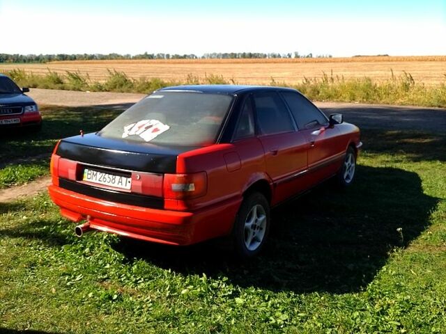 Красный Ауди 80, объемом двигателя 1.8 л и пробегом 367 тыс. км за 1800 $, фото 1 на Automoto.ua