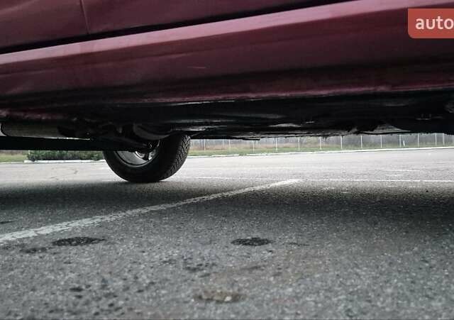 Красный Ауди 80, объемом двигателя 1.8 л и пробегом 185 тыс. км за 3100 $, фото 4 на Automoto.ua