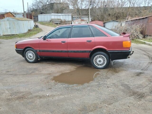 Красный Ауди 80, объемом двигателя 1.8 л и пробегом 240 тыс. км за 1250 $, фото 6 на Automoto.ua
