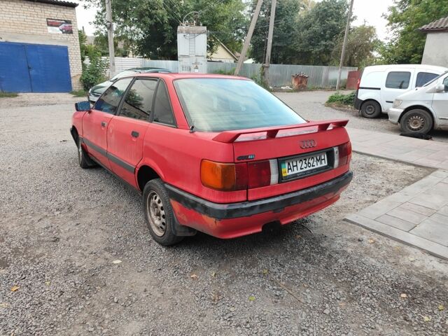 Красный Ауди 80, объемом двигателя 1.6 л и пробегом 300 тыс. км за 601 $, фото 2 на Automoto.ua