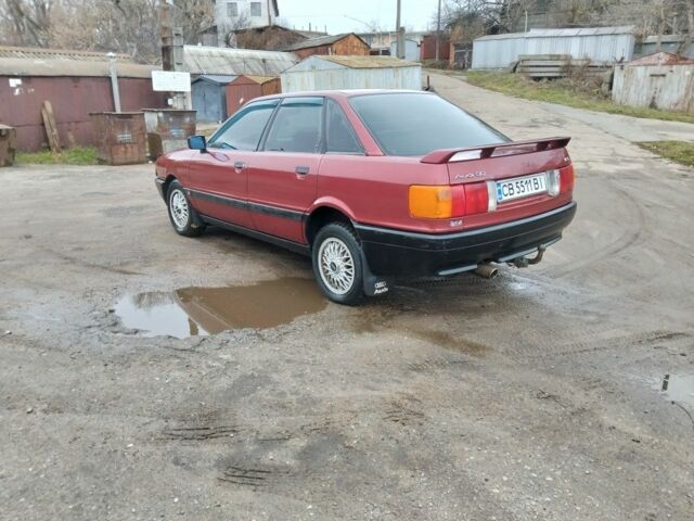 Красный Ауди 80, объемом двигателя 1.8 л и пробегом 240 тыс. км за 1250 $, фото 5 на Automoto.ua