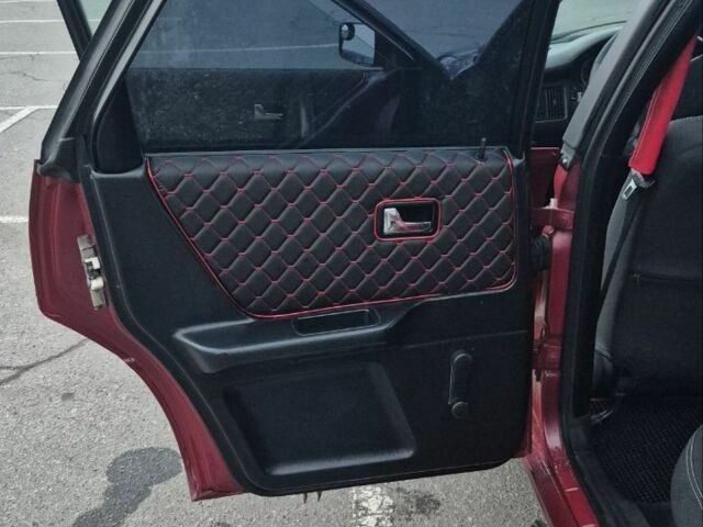 Красный Ауди 80, объемом двигателя 1.8 л и пробегом 185 тыс. км за 3100 $, фото 10 на Automoto.ua