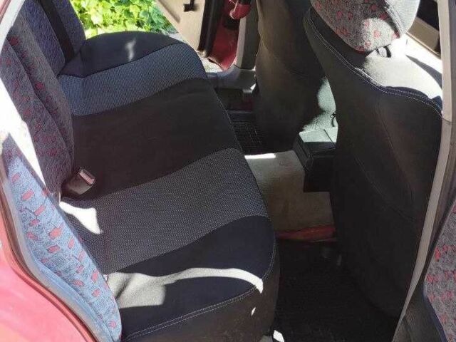 Червоний Ауді 80, об'ємом двигуна 1.8 л та пробігом 120 тис. км за 1200 $, фото 6 на Automoto.ua