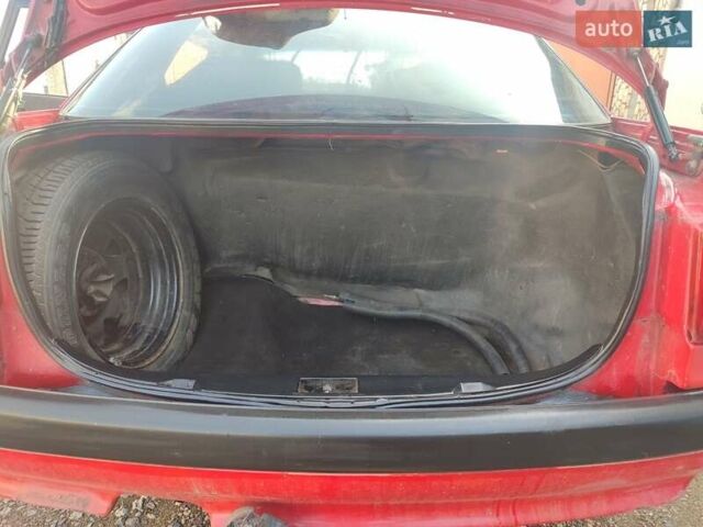 Красный Ауди 80, объемом двигателя 1.8 л и пробегом 350 тыс. км за 1250 $, фото 20 на Automoto.ua