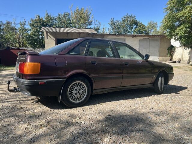 Красный Ауди 80, объемом двигателя 1.8 л и пробегом 450 тыс. км за 2000 $, фото 3 на Automoto.ua