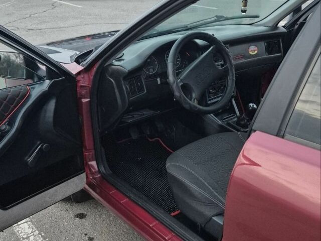 Красный Ауди 80, объемом двигателя 1.8 л и пробегом 185 тыс. км за 3100 $, фото 12 на Automoto.ua