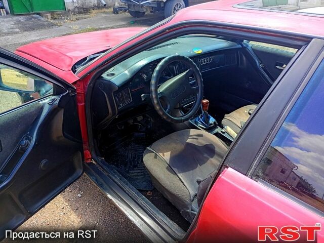 Красный Ауди 80, объемом двигателя 1.8 л и пробегом 0 тыс. км за 850 $, фото 3 на Automoto.ua