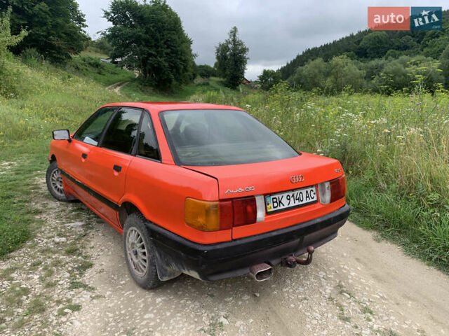 Красный Ауди 80, объемом двигателя 1.8 л и пробегом 244 тыс. км за 1250 $, фото 3 на Automoto.ua