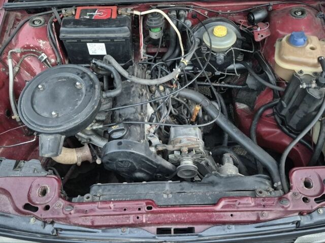 Червоний Ауді 80, об'ємом двигуна 1.8 л та пробігом 185 тис. км за 3000 $, фото 9 на Automoto.ua