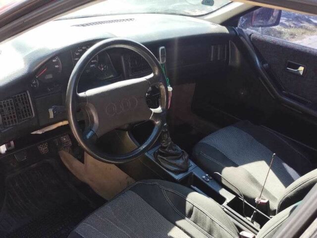 Червоний Ауді 80, об'ємом двигуна 1.8 л та пробігом 120 тис. км за 1200 $, фото 5 на Automoto.ua