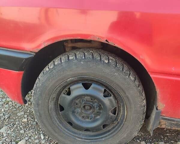 Красный Ауди 80, объемом двигателя 1.8 л и пробегом 350 тыс. км за 1250 $, фото 3 на Automoto.ua