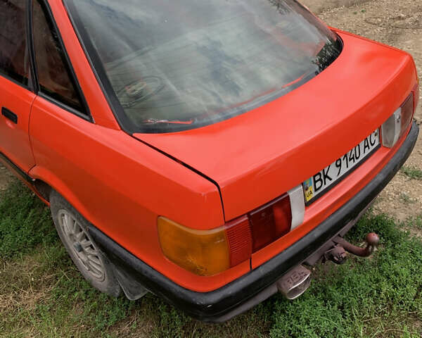 Красный Ауди 80, объемом двигателя 1.8 л и пробегом 244 тыс. км за 1250 $, фото 5 на Automoto.ua