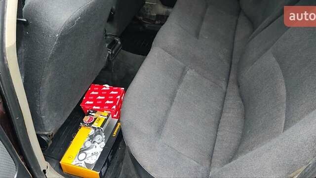 Красный Ауди 80, объемом двигателя 1.8 л и пробегом 281 тыс. км за 1500 $, фото 18 на Automoto.ua