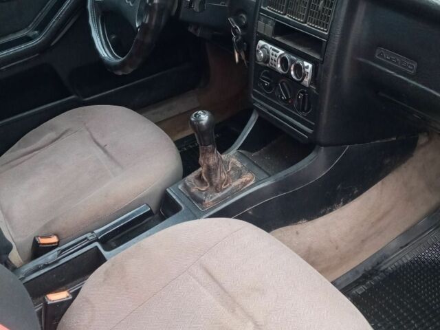 Красный Ауди 80, объемом двигателя 1.8 л и пробегом 299 тыс. км за 1750 $, фото 19 на Automoto.ua