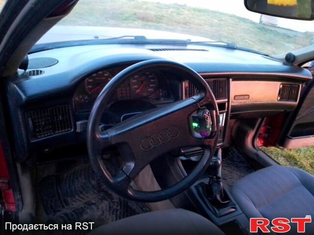 Красный Ауди 80, объемом двигателя 1.8 л и пробегом 300 тыс. км за 1750 $, фото 8 на Automoto.ua