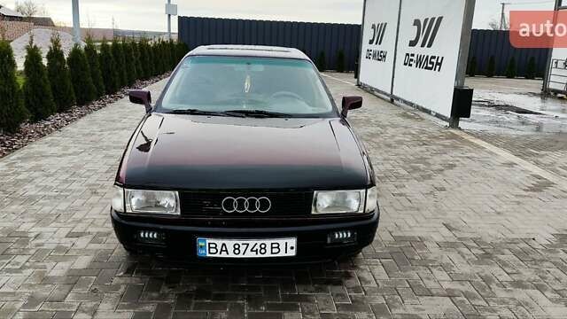 Красный Ауди 80, объемом двигателя 1.8 л и пробегом 281 тыс. км за 1500 $, фото 7 на Automoto.ua