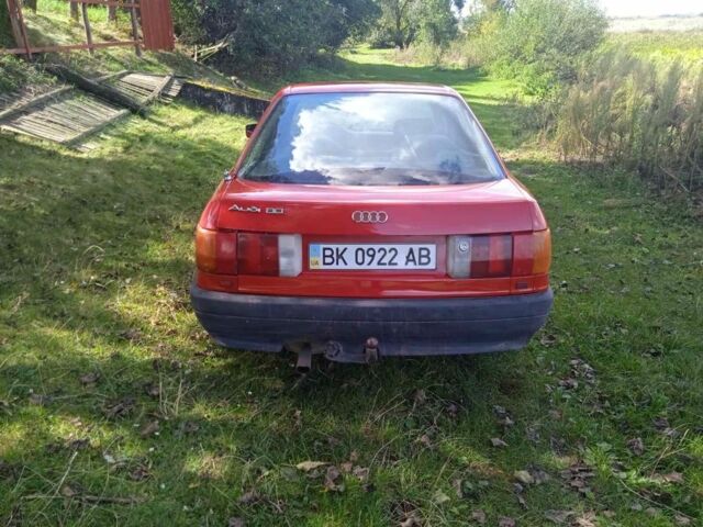 Красный Ауди 80, объемом двигателя 1.8 л и пробегом 80 тыс. км за 1400 $, фото 3 на Automoto.ua