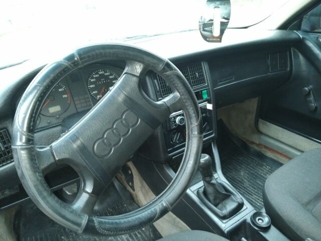 Красный Ауди 80, объемом двигателя 1.8 л и пробегом 263 тыс. км за 1350 $, фото 3 на Automoto.ua