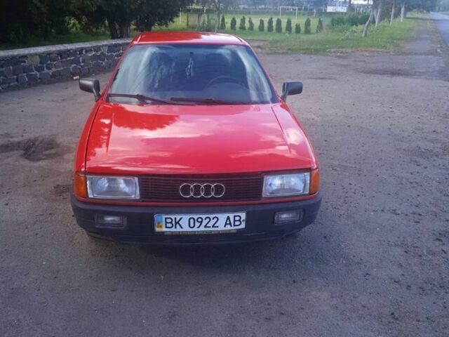 Красный Ауди 80, объемом двигателя 1.8 л и пробегом 80 тыс. км за 1400 $, фото 8 на Automoto.ua