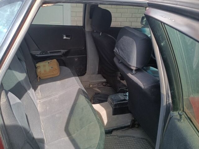 Красный Ауди 80, объемом двигателя 1.8 л и пробегом 317 тыс. км за 1350 $, фото 6 на Automoto.ua