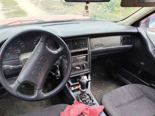 Красный Ауди 80, объемом двигателя 1.8 л и пробегом 360 тыс. км за 1600 $, фото 2 на Automoto.ua